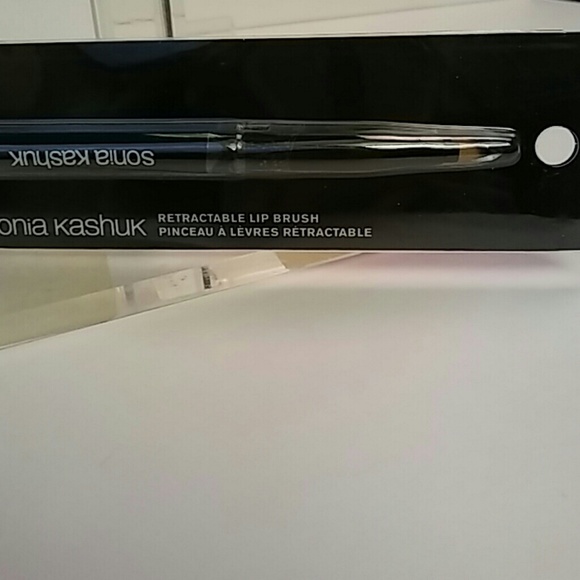 Sonia Kashuk Makeup Sonia Kashuk Retractable Lip Brush Poshmark